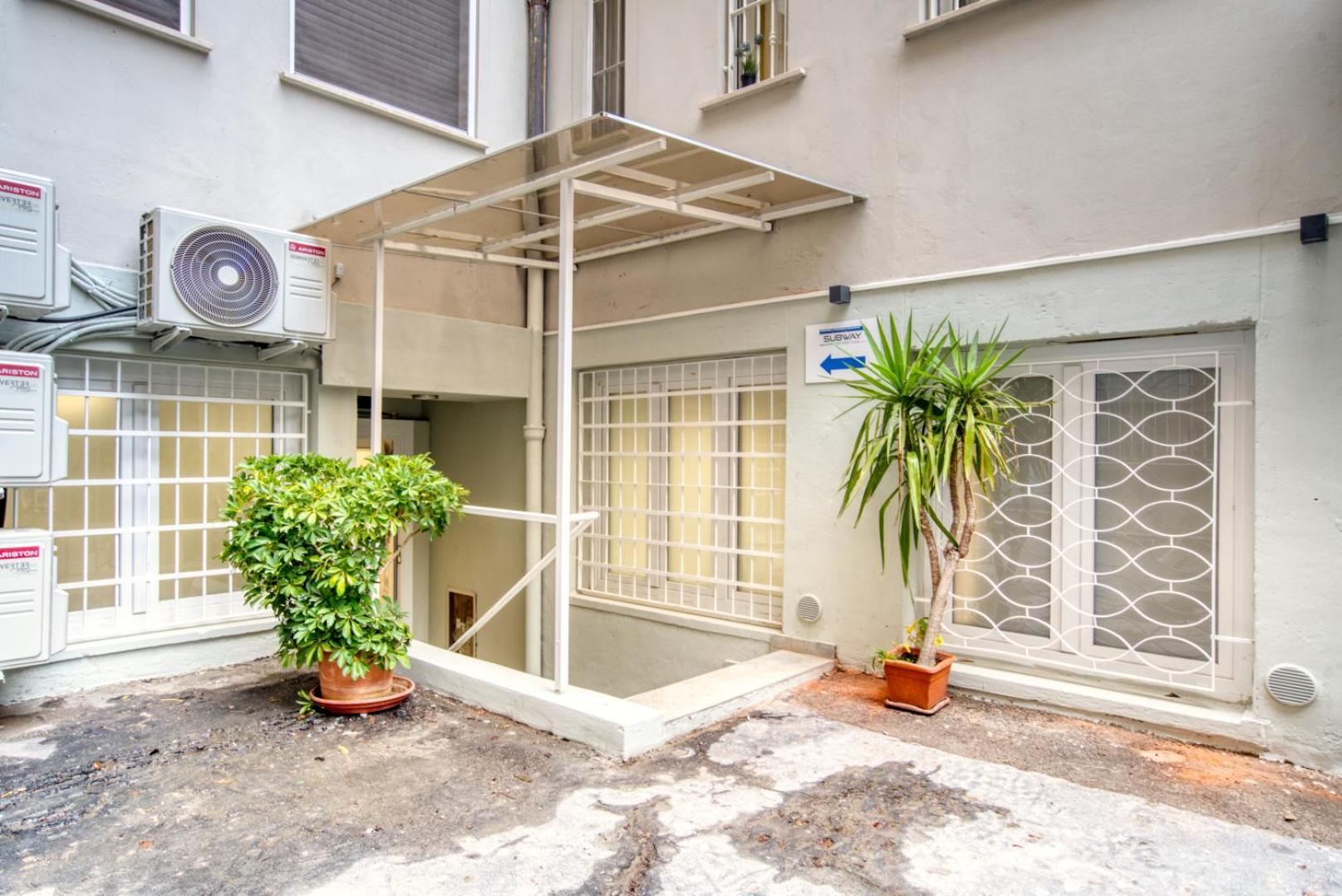 Hotel Italianflat - Subway Milano Exterior foto